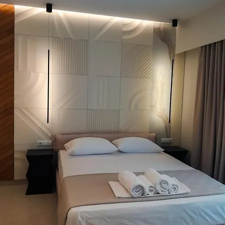 Senso Deluxe 4* 利迈纳里亚