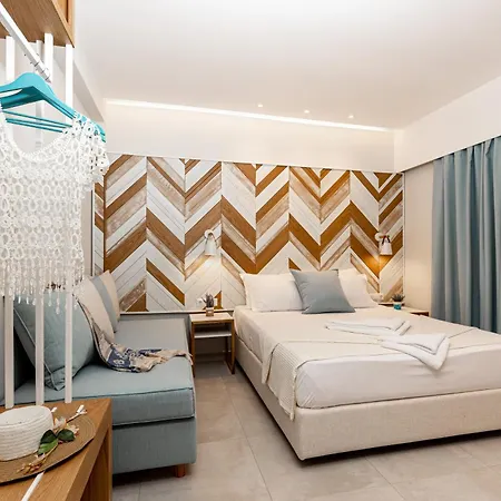 Senso Deluxe 4* 利迈纳里亚